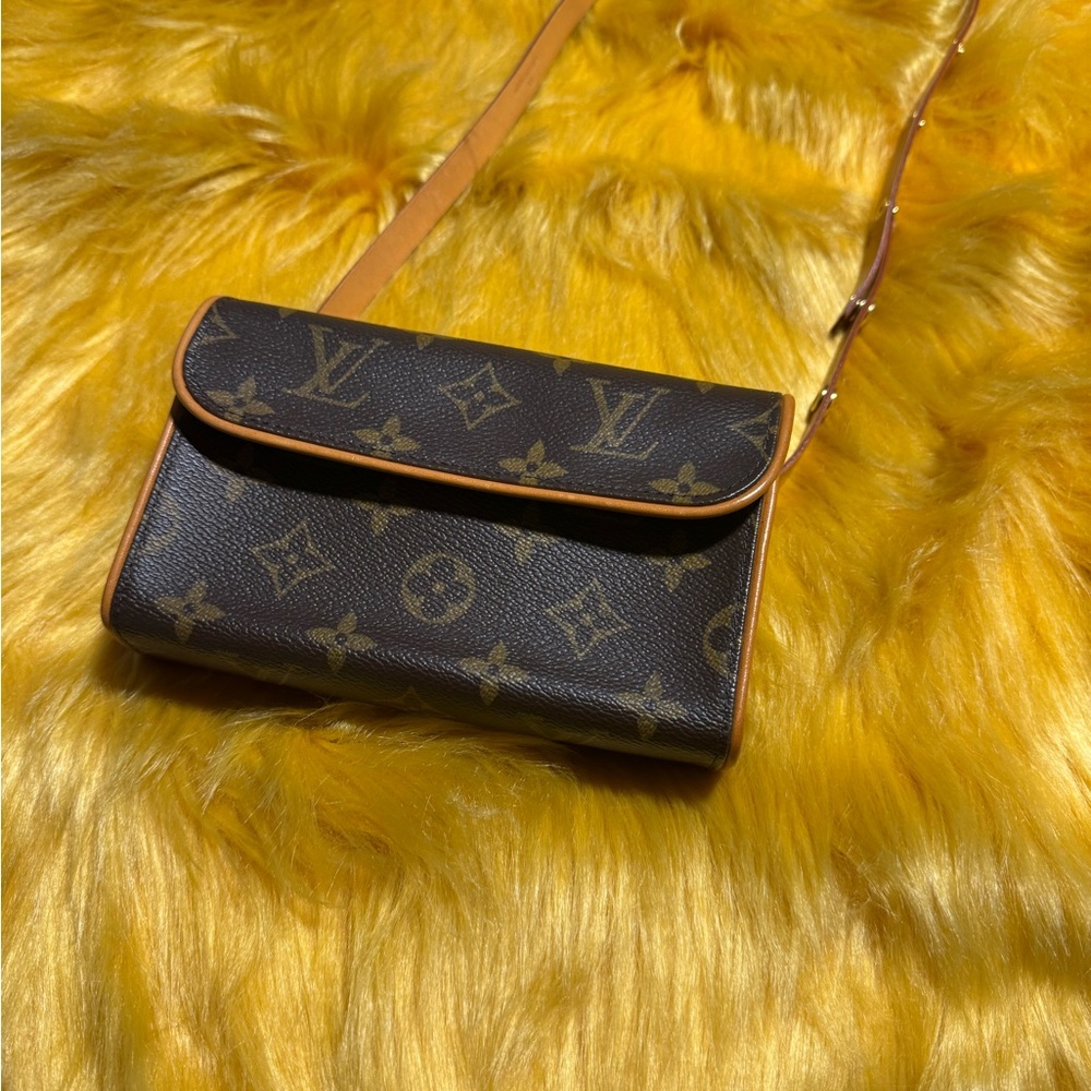 LV Waist/Chest bag